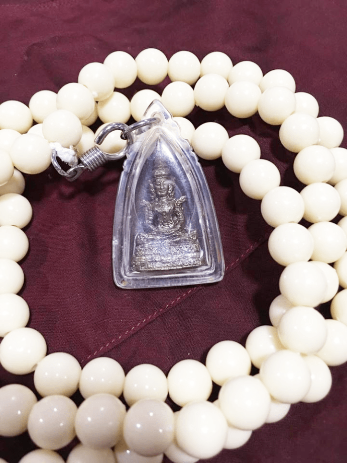 วัตถุมงคล